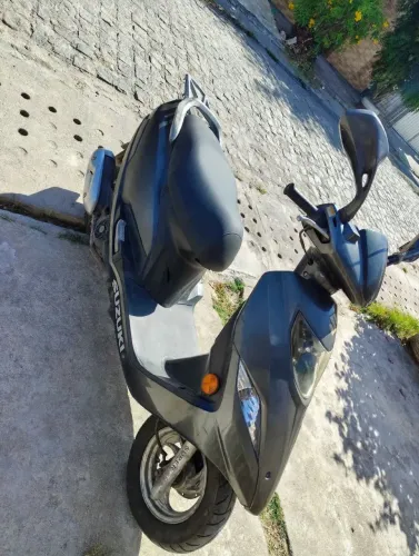 Suzuki Burgman 125i, ano 2016/2017