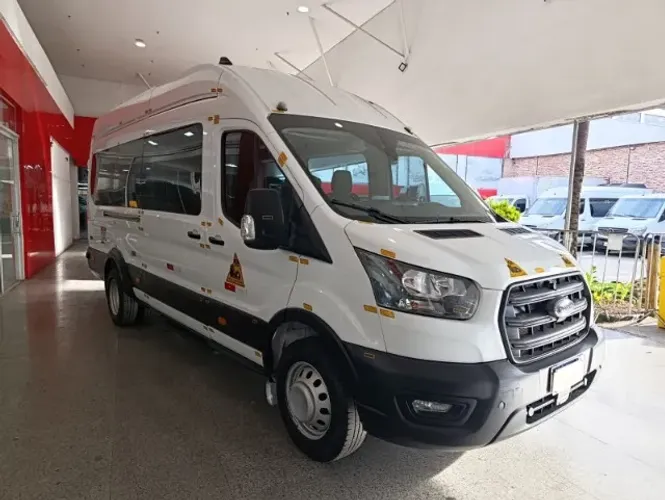 Ford Transit Minibus 18 Lug. 2.0 16V DIE Aut. 2025