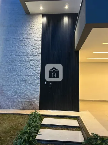 Casa para venda no Condomínio Raros
