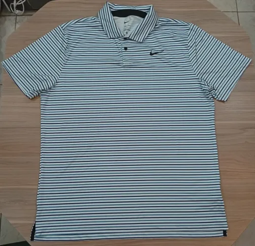 Vendo camisa estilo esporte fino da Nike