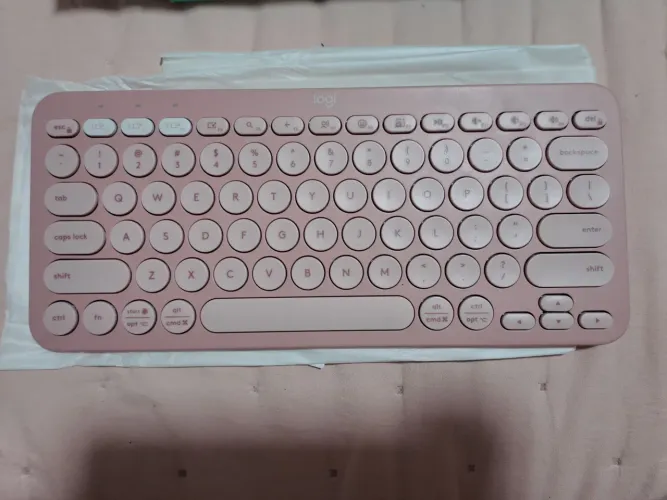 Teclado Logitech Peeble Rosa K380s bluetooth (com mouse)