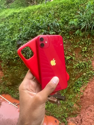 iPhone 11 sem nenhum trinco