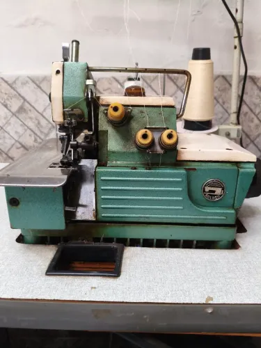 MÁQUINA OVERLOCK INDUSTRIAL (GOLDEN GN6-3)