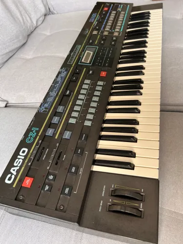 Sintetizador Casio CZ-1 - Synth