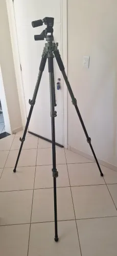 TRIPÉ MANFROTTO/ AVES
