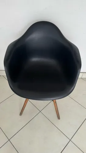 Cadeira Charles Eames Eiffel Design Wood Com Braços