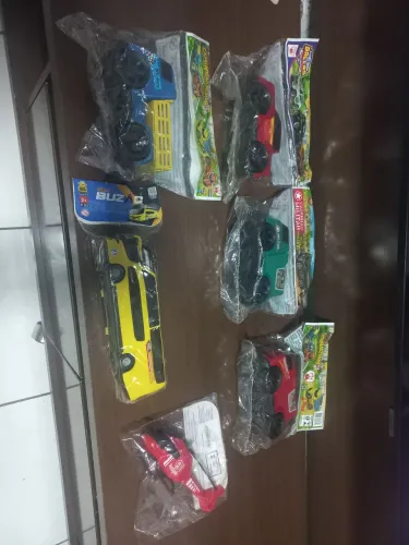 vendo lote de carrinhos novos