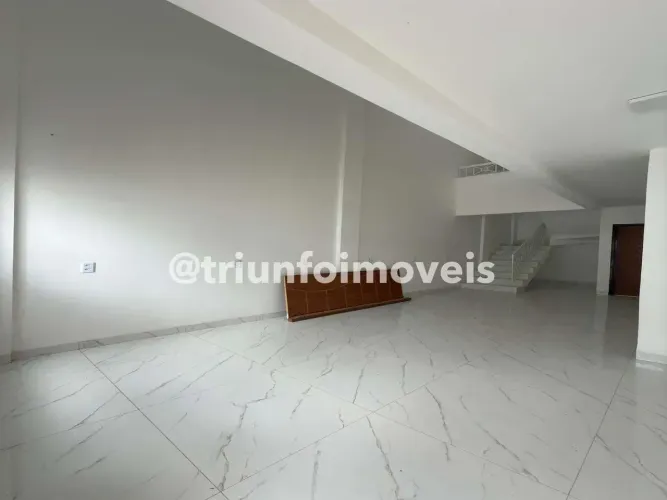 Casa duplex no Centro de Timon com 3 Quartos