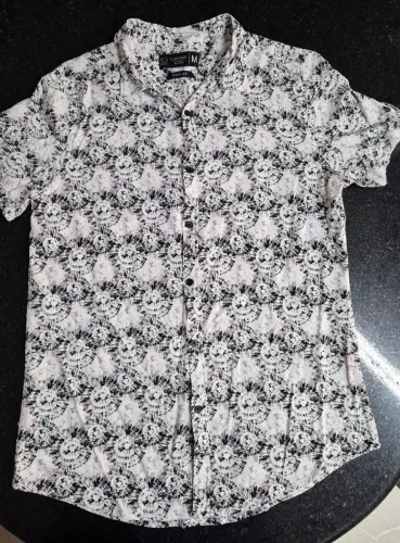 Camisa masculina estampada tam P