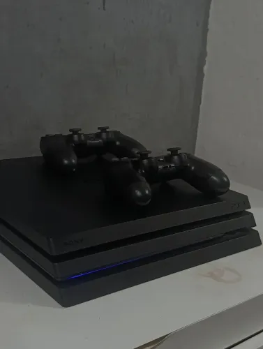 PS4 PRO 1TB