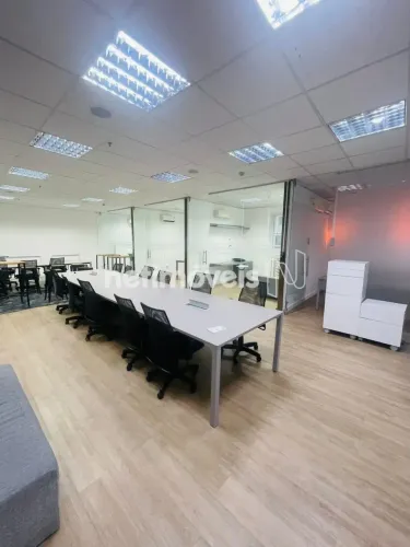 Lindo conjunto comercial - Mobiliado - Avenida Chucri Zaidan Brooklin