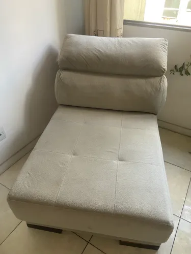 Vendo Chaise Retrátil e Reclinável da loja Larshopping - Excelente Estado