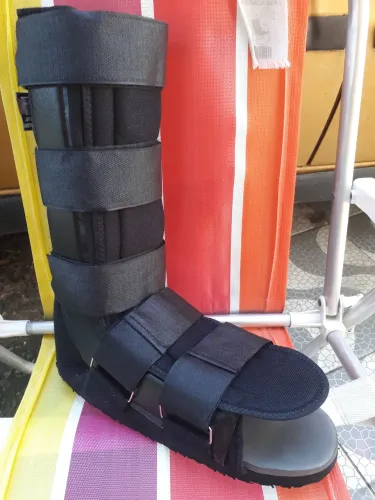 Bota Ortopédica ( G ) Cano longo