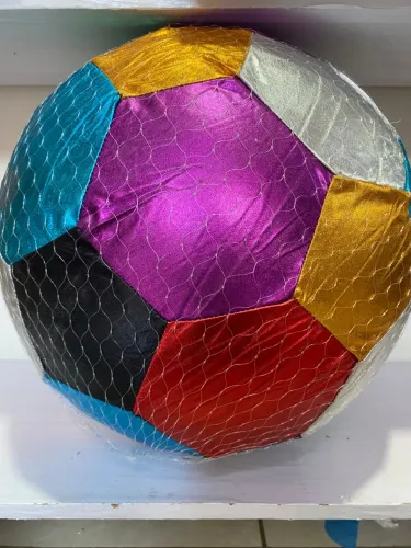 Bola gigante colorida