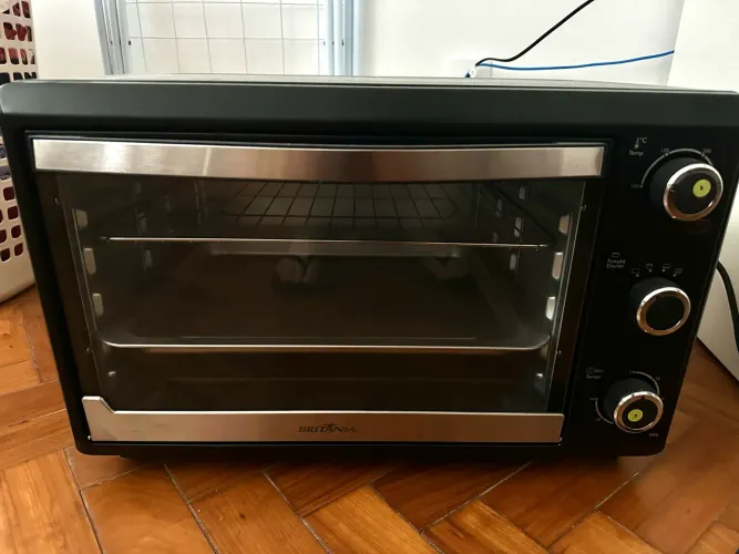 Forno elétrico Britânia 44L