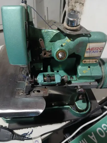 Máquina de costura 