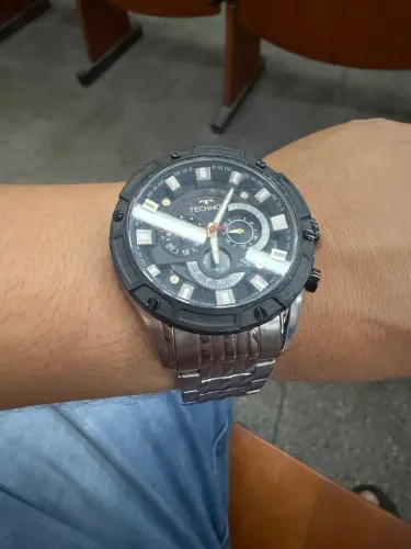 Relógio trechos carbon lindo top modelo novo