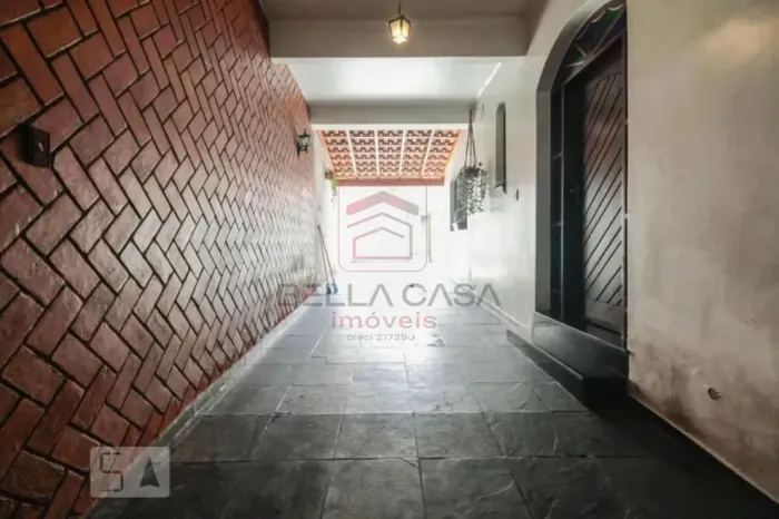 Sobrado à venda na Mooca - 200m2 - 4 dormitórios - 1 suíte - 3 vagas de garagem