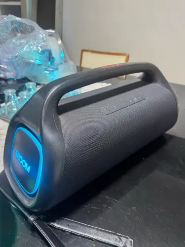 VENDO LG XBOOM 9 semi nova