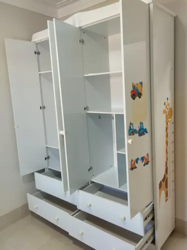 Guarda roupa Infantil