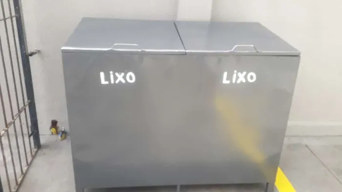 Lixeira de rua