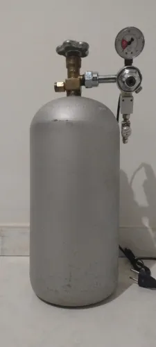 Cilindro de CO2 4kg com válvula solenoide e ajuste fino