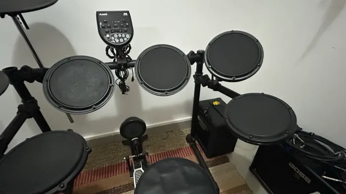 Bateria Eletrônica Alesis DM6