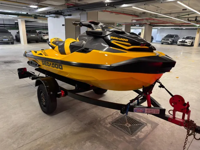 Jet ski seadoo RXT-X RS 300