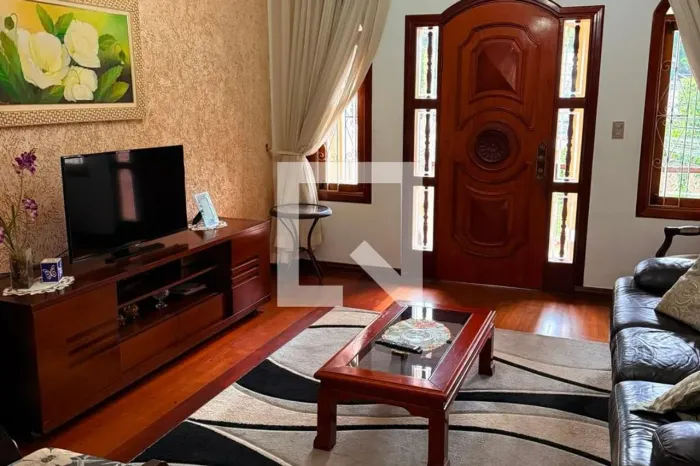 Casa à Venda - Vila Irmaos Arnoni, 3 Quartos, 203 m2