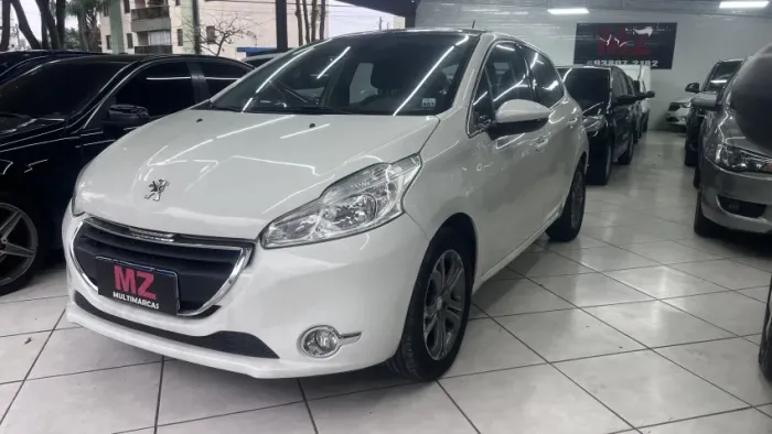 Peugeot 208 Griffe 1.6 Flex 16V 5P Aut. 2014