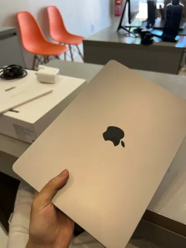 Macbook Air M2 256gb + 8Gb