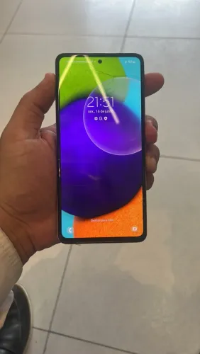 SAMSUNG A52