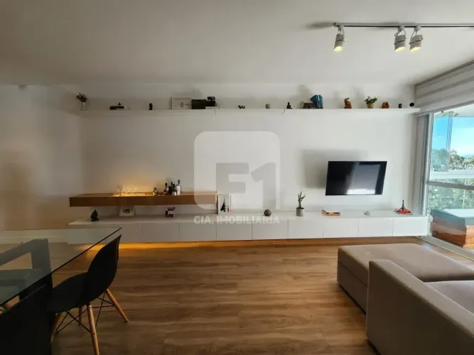 Apartamento com 3 dormitórios no Itacorubi