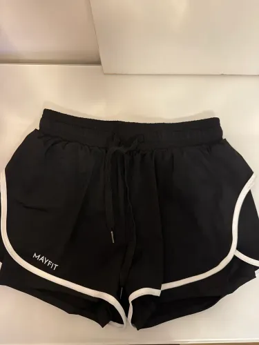 Short saia