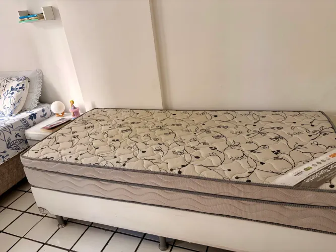 Conjunto colchão e base cama box solteiro
