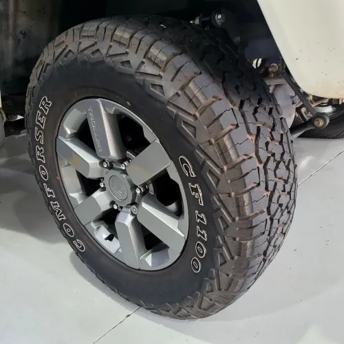 3 Pneus 265/70 R17 COMFORSER