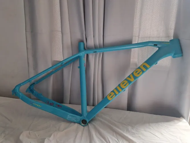 Quadro Elleven Athom 29