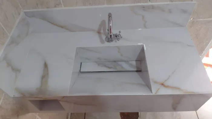 Lavatório em porcelanato