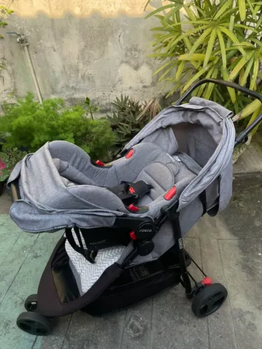 Kit travel system Cosco: Carrinho de bebê + bebê conforto (ótimo estado)