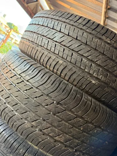 Pneu 235/65/17 Kunho 90 % vida útil