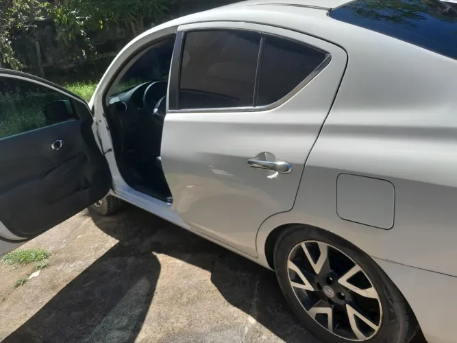 Nissan Versa Unique 1.6 16V Flex 4P Mec. 2016