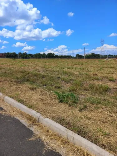 Terreno à venda no Condomínio Florença Residencial em Nova Odessa/SP