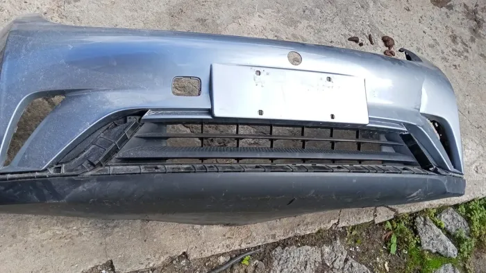 Pára-choque BYD Dolphin