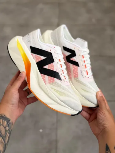 New balance fuelcell v4 novo 40