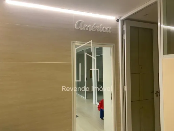 Salas comerciais à venda no Edifício Arruda Botelho Alto de Pinheiros em SP: Alto de Pinhe