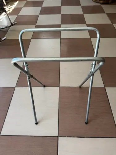 Vendo pé para churrasqueira