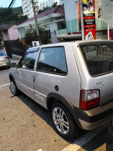 Fiat Uno Mille Celeb/celeb.econ 1.0 F.flex 4P 2010