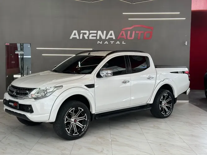 Mitsubishi L200 Triton Sport HPE-S 2.4 CD Dies. AUT 2020