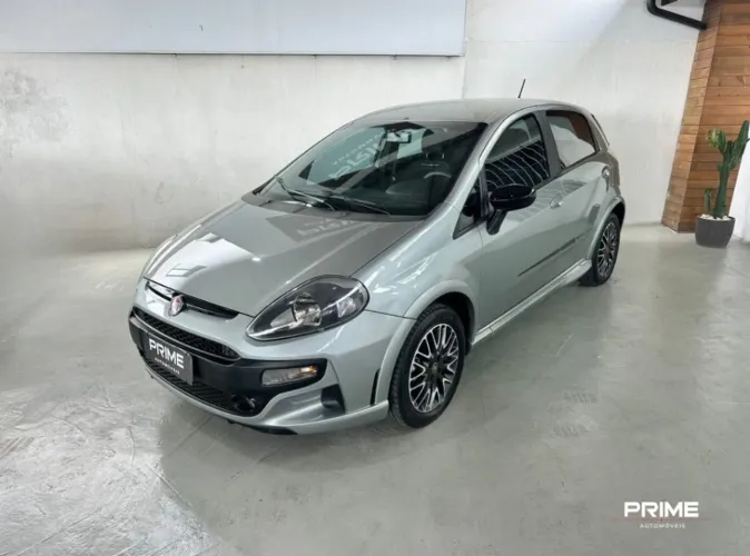 Fiat Punto Blackmotion Dual. 1.8 Flex 16V 5P 2015