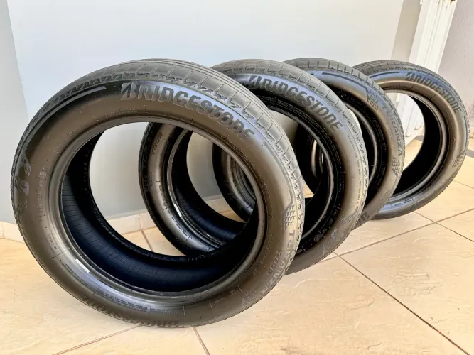 Kit 04 Pneus 205/55R17 91V Bridgestone Turanza T005